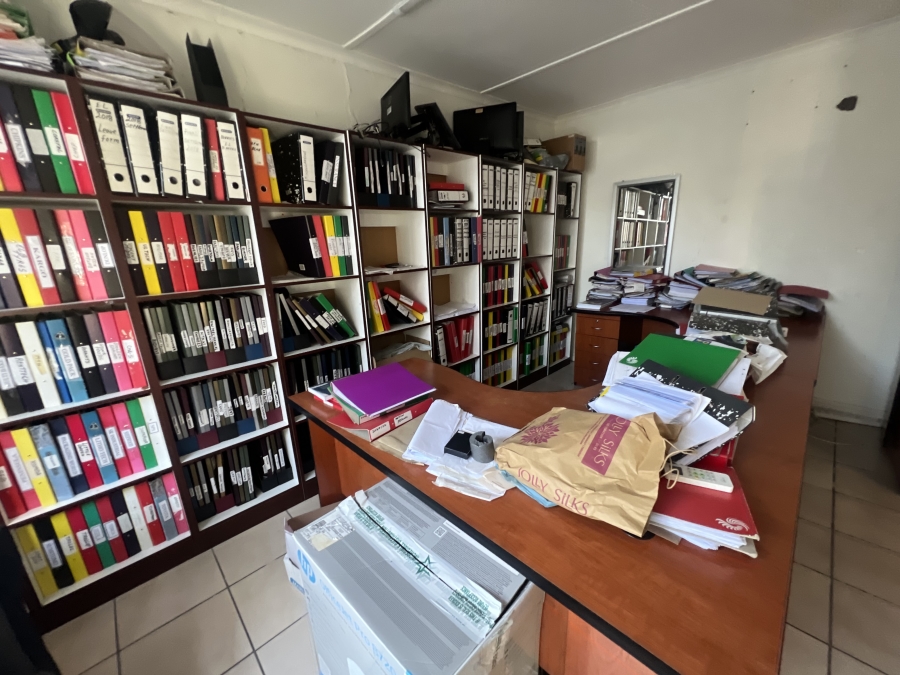 Commercial Property for Sale in Vincent Eastern Cape